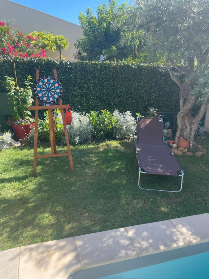 Appartement Madhi - Piscine Privee LʼIsle-sur-la-Sorgue
